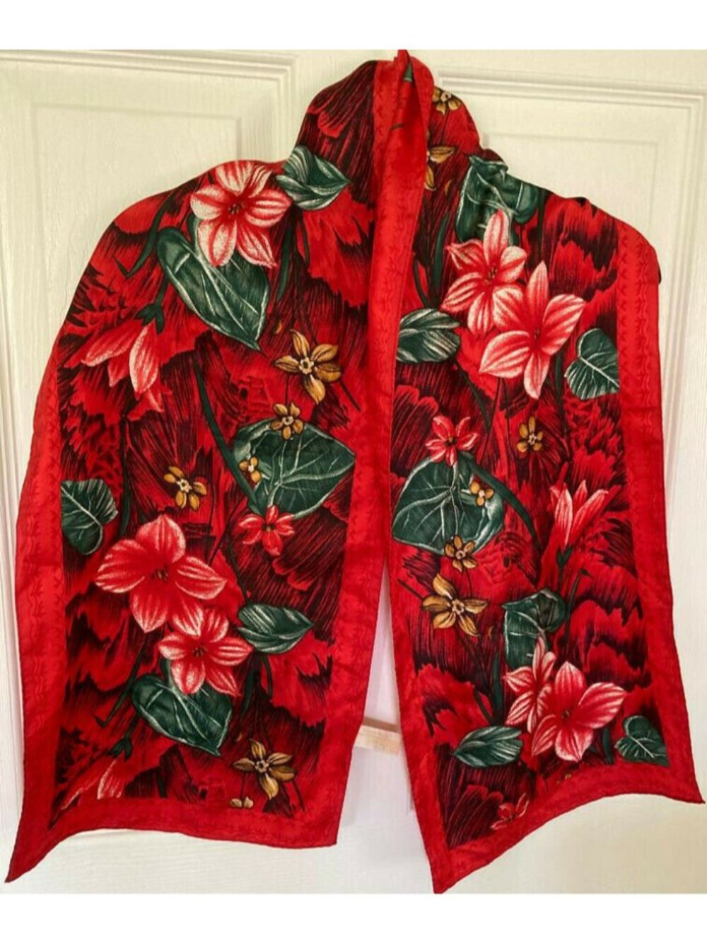 ELAINE GOLD Collection XIIX Red Silk Floral Japanese Satin Scarf Wrap 11,5x52